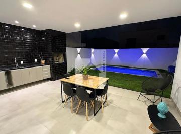 Casa · 236m² · 3 Quartos · 4 Vagas · Sobrado em Recanto Quarto Centenário, Jundiaí/SP de 236m² 3 quartos à venda por R$ 1.800.000,00