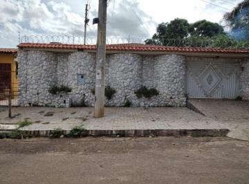 ae6c32f667eb3580ecb · Casa 03 quartos Urias Magalhães