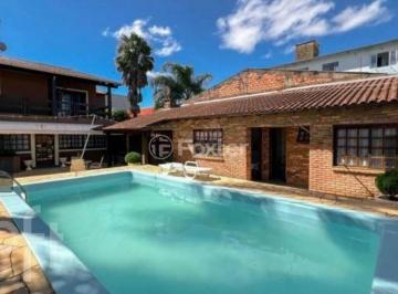 724e1c82 · Casa, 4 dormitórios, 340 m², em Centro