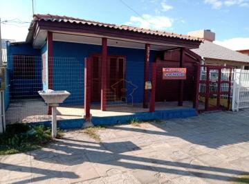 Casa · 4 Quartos · 2 Vagas · CASA COM PISCINA NO CENTRO