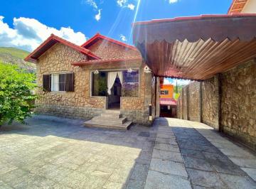 Casa · 310m² · 6 Quartos · Casa à venda - no Centro