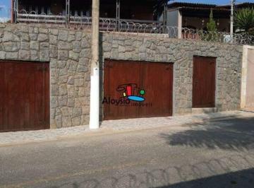 Casa · 376m² · 4 Quartos · 3 Vagas · Casa à venda, 4 quartos, 2 suítes, 3 vagas, Centro - Capim Branco/MG