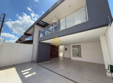 Casa · 208m² · 2 Quartos · 2 Vagas · Sobrado à venda, 1 suíte e 2 Quartos, 2 vagas, bairro Tocantins - Toledo/PR