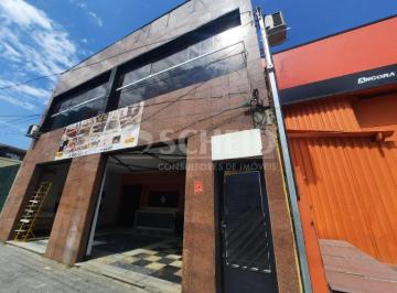 Comercial · 180m² · Excelente imóvel comercial com 180m², divididos em 5 salas, com banheiros e copa.