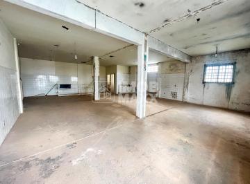 Comercial · 180m² · Loja - sala em Sobradinho - Quadra 17 - 180.5m² - com subsolo - aceita finan...