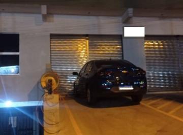 98f20a3bc812e1809dea2d999b2e2dec2b8694fe · Salão para locação Jardim Europa