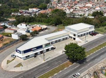 3bde7495647afc99c7662dc07b4cbf0e2782b43d · Loja para locação Rio Acima Ondina Center.