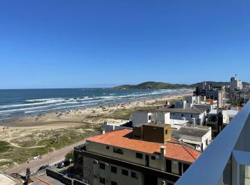 Apartamento · 206m² · 3 Quartos · 3 Vagas · Cobertura Duplex c/ Piscina, no Mar Grosso, Laguna/SC