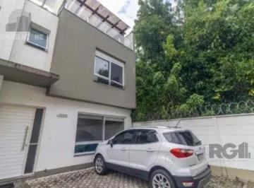 Casa · 196m² · 3 Quartos · 2 Vagas · Casa impecável e mobiliada, com 3 niveis, possui 3 dormitórios sendo 1 suíte, 4