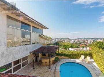 Casa · 440m² · 5 Quartos · 4 Vagas · Ótima Oportunidade de Venda - Entre em Contato Conosco
