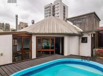 Apartamento · 207m² · 2 Quartos · 2 Vagas · Cobertura no bairro Petrópolis de 2 dormitórios 2 vagas e piscina