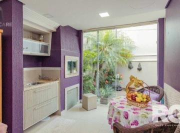Casa · 250m² · 5 Quartos · 2 Vagas · Casa com 5 Quartos 240m² privativos no Condomínio Parque Iguaçu. Bairro Ecoville