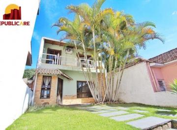 Casa · 260m² · 5 Quartos · 4 Vagas · Casa para Venda - 260m², 5 dormitórios, sendo 2 suites, 4 vagas - Teresópolis