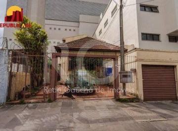 Casa · 300m² · 6 Quartos · 2 Vagas · Casa composta por seis(6) dormitórios, no bairro Passo da Areia em Porto Alegre/