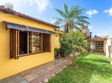 Casa · 234m² · 3 Quartos · 3 Vagas · Casa no bairro Petrópolis de 3 dormitórios