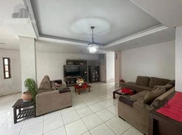 Casa · 130m² · 4 Quartos · 2 Vagas · Casa de 4 dormitórios, bairro Ipanema