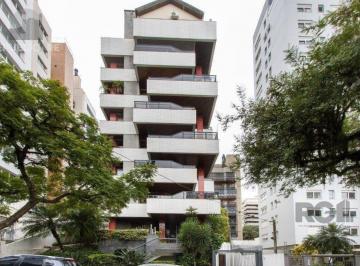 Apartamento · 254m² · 4 Quartos · 3 Vagas · Apartamento com piscina na sacada e 3 vagas individuais.