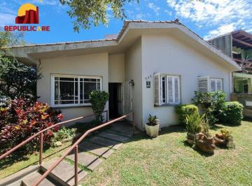 Casa · 180m² · 4 Quartos · 4 Vagas · Casa Bairro Ipanema / 4 Quartos / Piscina