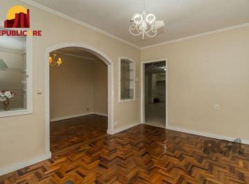 Casa · 390m² · 8 Quartos · 3 Vagas · Excelente casa de 389,53m² com 8 dormitórios e 3 vagas.