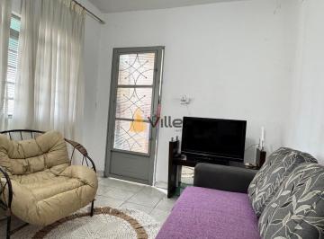 Casa · 114m² · 2 Quartos · 1 Vaga · Oportunidade Imperdível: Casa com Potencial no Santa Marina II