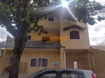 Casa · 506m² · 10 Quartos · 5 Vagas · Casa com 8 quartos Jardim Motorama + Edicula