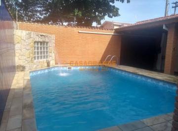 Casa · 270m² · 3 Quartos · 2 Vagas · Casa com 03 quartos- 270mts no Vila Industrial  SJC