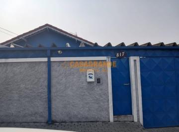 Casa · 182m² · 2 Quartos · 3 Vagas · Casa com 2 quartos com 182 metros quadrados no Jardim Ismenia