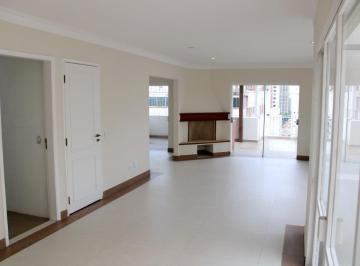 img_8624.jpeg · Elegante cobertura para venda em Vila Olímpia com 3 quartos, sendo 1 suíte, 205m²