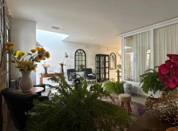 IMG_20260625_091715_000.jpeg · Confortável casa para venda em Vila Bertioga com 4 quartos, sendo 4 suítes, 600m² - urban#EU0DS