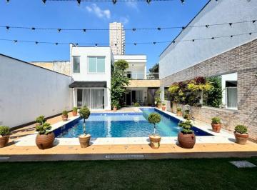 e83a8bcc-4cb1-4957-a9b4-cb02c7cd3b2f · Elegante casa para venda em Vila Bertioga com 4 quartos, sendo 4 suítes, 600m²