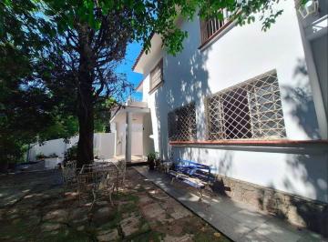 IMG_20260621_181902_000.jpeg · Versátil casa para venda em Pacaembu com 3 quartos, sendo 1 suíte, 299m² - urban#8Y5PD
