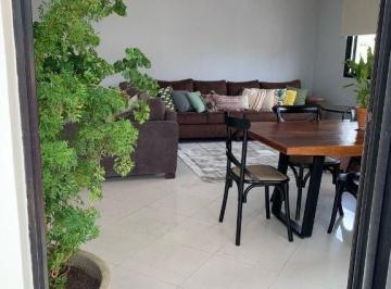 IMG_20260621_091919_000.jpeg · Confortável duplex para venda em Santo Amaro com 4 quartos, sendo 3 suítes, 233m² - urban#O51JQ