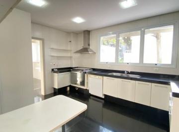 IMG_20260609_105555_000.jpeg · Versátil casa em condomínio para venda com 4 quartos, sendo 4 suítes, 608m² - urban#5KP9Y