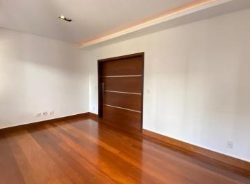 IMG_20260612_105542_000.jpeg · Confortável casa em condomínio para venda com 4 quartos, sendo 4 suítes, 608m² - urban#5KP9Y