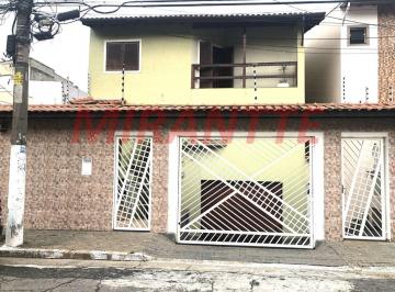 0ac1926bffd2611558719578c27f5f60.jpg · Casa terrea de 244m² com 3 quartos