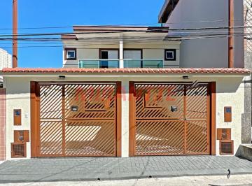 f6f0c30d284acdd54f53c0c18924c43e.jpg · Sobrado de 120m² com 3 quartos