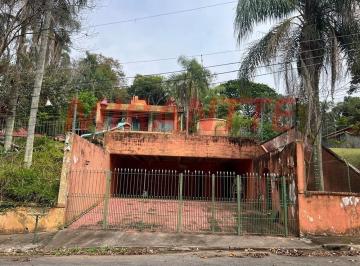267a7aae1fcd7dabdc8be47da0682cdb.jpg · Casa terrea de 393.5m² com 3 quartos