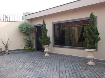 7f68a549b9bec49d856cb8cac28398ac.jpg · Casa terrea de 243m² com 5 quartos