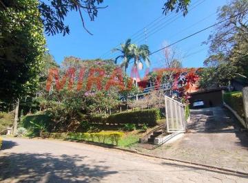 8fa5f90ae3f352f139884b4993073f35.jpg · Casa terrea de 221.5m² com 3 quartos