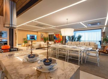 Apartamento · 204m² · 4 Quartos · 3 Vagas · Apartamento luxuoso com 204 m2  com 04 suítes amplas (final 03) ! + escaninho (E14)