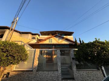 Casa · 200m² · 3 Quartos · 2 Vagas · Casa no Bela Vista