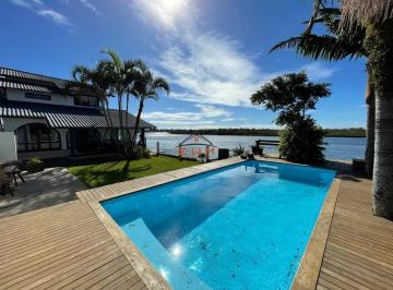 Casa · 162m² · 5 Quartos · Casa a beira no rio Mampituba Torres/RS - Entrada mais 60X