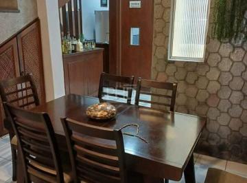 Casa · 166m² · 4 Quartos · 2 Vagas · Excelente Sobrado à Venda!