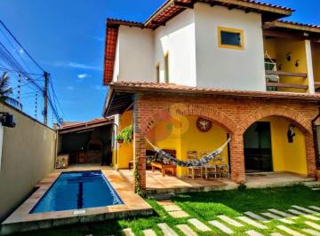 Casa · 133m² · 4 Quartos · 3 Vagas · Casa com 04 Quartos na Orla de Porto Seguro