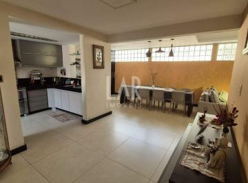 Casa · 240m² · 5 Quartos · 2 Vagas · Casa Geminada à venda, 5 quartos, 1 suíte, 2 vagas, Ouro Preto - Belo Horizonte/MG