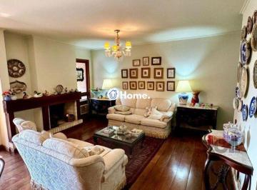 Apartamento · 290m² · 3 Quartos · 2 Vagas · Cobertura duplex a venda semi mobiliada no bairro Petrópolis.