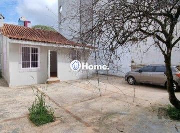 Casa · 105m² · 2 Quartos · 5 Vagas · Casa de 2 dormitórios no bairro Petrópolis