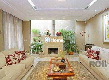 Casa · 330m² · 3 Quartos · 3 Vagas · Excelente casa de 330m² com 3 dormitórios, piscina e 3 vagas.