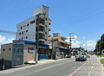 Casa · 189m² · 2 Quartos · Imóvel com potencial comercial e residencial próximo a Praia