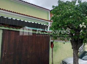 Casa · 81m² · 2 Quartos · 1 Vaga · Casa de dois quartos na rua Tabelião Luiz Guaraná  Realengo